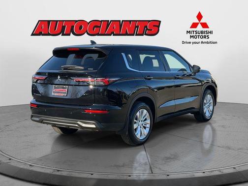 2026 Mitsubishi Outlander ES 2.5 S-AWC