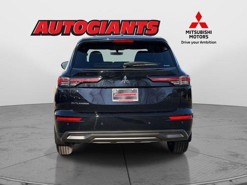 2026 Mitsubishi Outlander ES 2.5 S-AWC