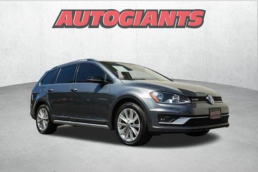 2017 Volkswagen Golf Alltrack TSI S