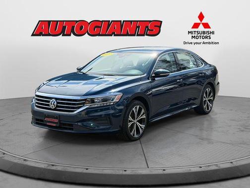 Blue Metallic 2022 Volkswagen Passat 2.0T SE