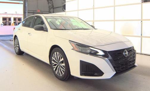 Glacier White 2025 Nissan Altima 2.5 SV