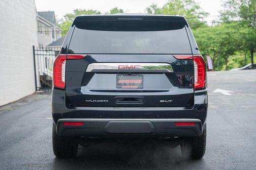 2021 GMC Yukon SLT