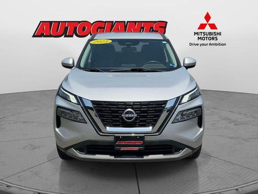 Brilliant Silver Metallic 2023 Nissan Rogue SV