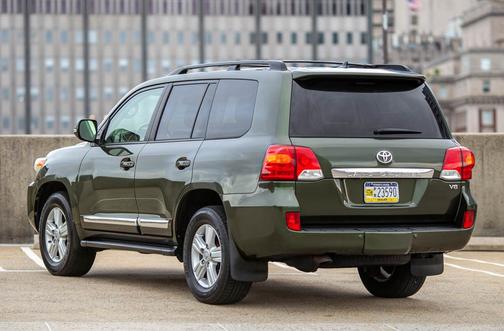 2013 Toyota Land Cruiser Base