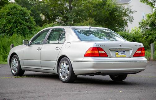 2003 Lexus LS 430 Base