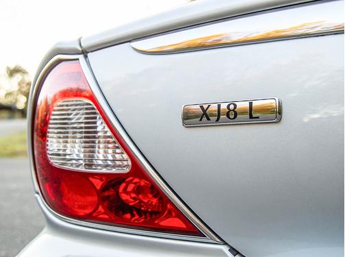 2006 Jaguar XJ8 L