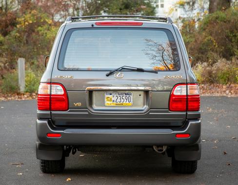 1999 Lexus LX 470 Base
