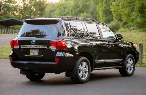 2013 Toyota Land Cruiser Base