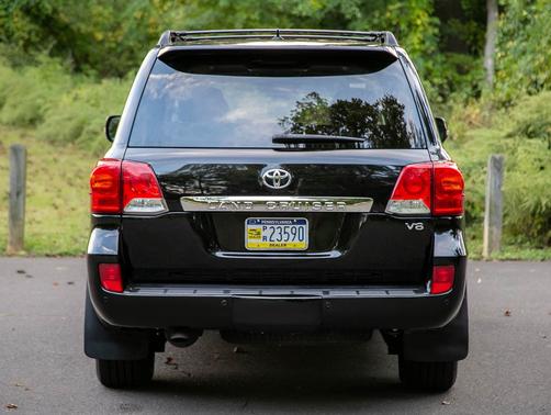 2013 Toyota Land Cruiser Base