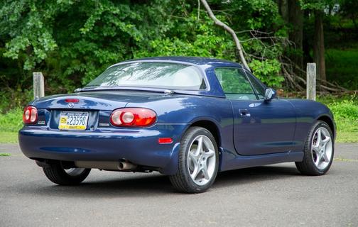 2003 Mazda MX-5 Miata Base