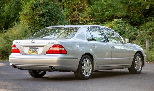 2004 Lexus LS 430 Base