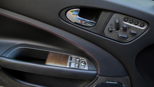 2009 Jaguar XKR Base