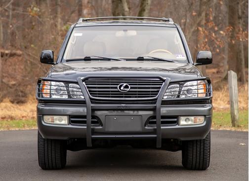 2002 Lexus LX 470 Base