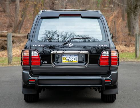 2002 Lexus LX 470 Base