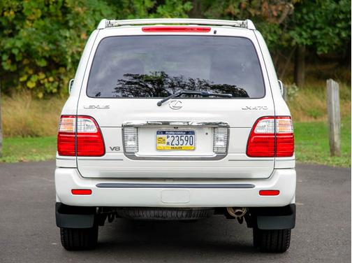 2005 Lexus LX 470 Base