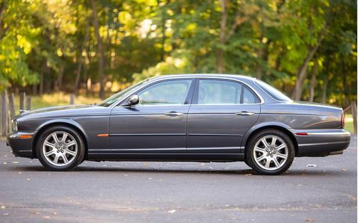 2004 Jaguar Vanden Plas Base
