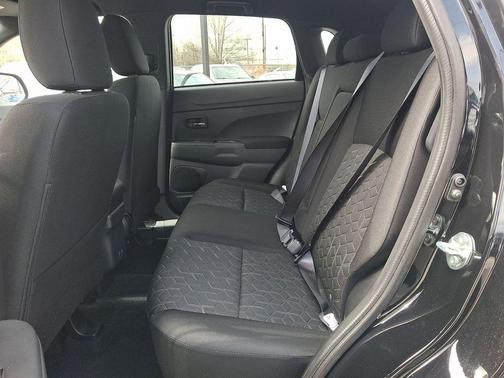 Labrador Black Pearl 2026 Mitsubishi Outlander Sport 2.0 TRAIL EDITION
