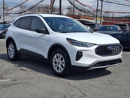 OXFORD WHITE 2025 Ford Escape Active