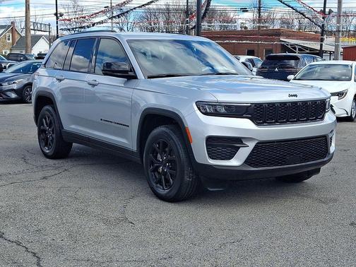Silver Zynith 2024 Jeep Grand Cherokee Altitude
