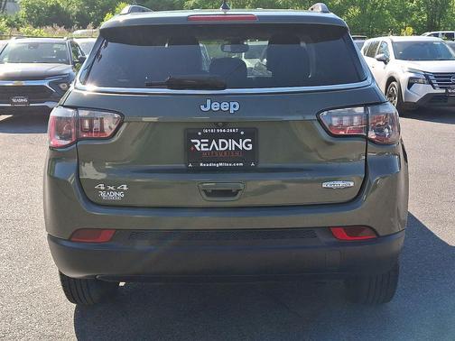 Olive Green Pearlcoat 2018 Jeep Compass Latitude