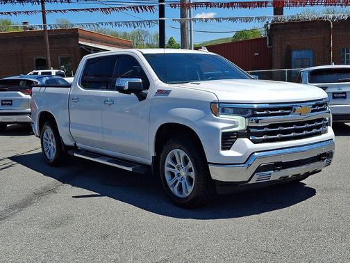 White 2022 Chevrolet Silverado 1500 LTZ