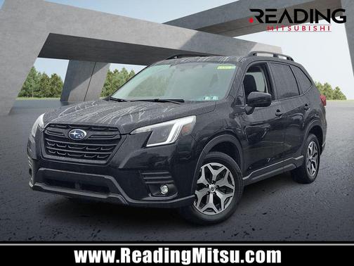 Crystal Black Silica 2024 Subaru Forester Premium