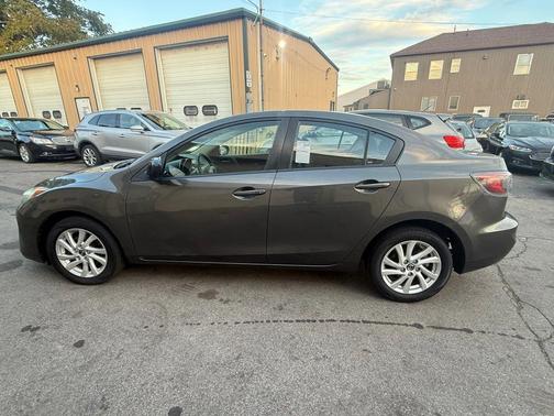 2013 Mazda Mazda3 i Touring