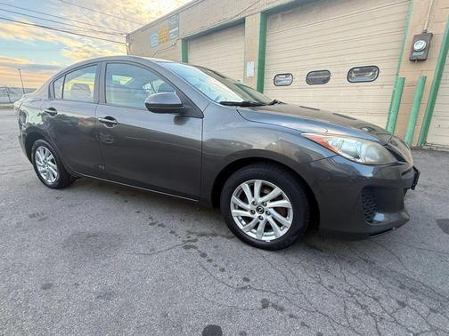 2013 Mazda Mazda3 i Touring