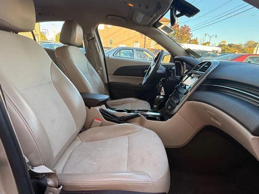 2015 Chevrolet Malibu 1LT