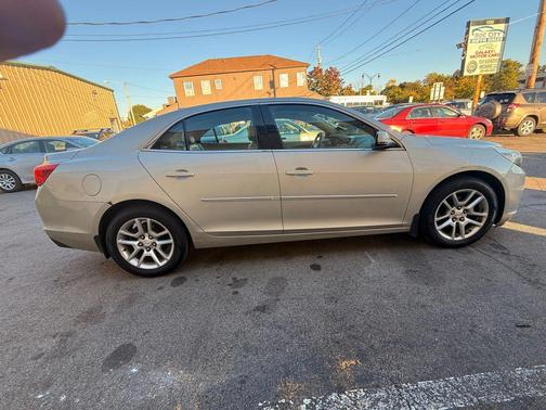 2015 Chevrolet Malibu 1LT