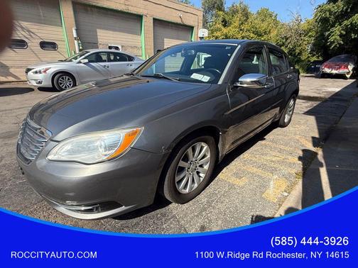 2013 Chrysler 200 Limited