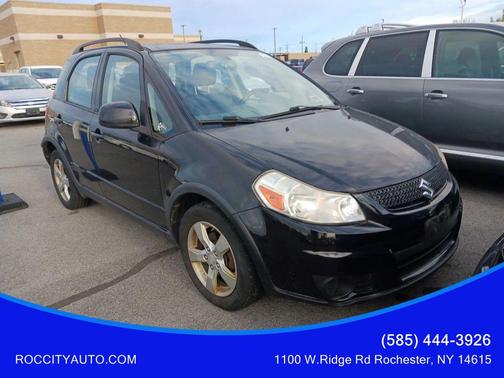 2012 Suzuki SX4 Tech Valu Pkg (NAV)