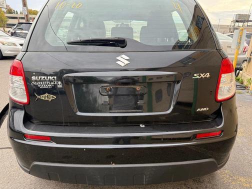 2012 Suzuki SX4 Tech Valu Pkg (NAV)