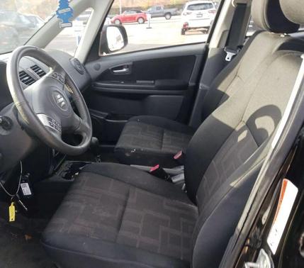 2012 Suzuki SX4 Tech Valu Pkg (NAV)