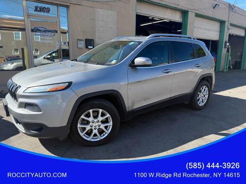 2016 Jeep Cherokee Sport