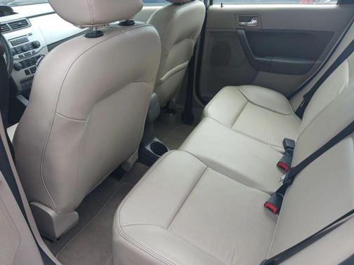 Silver 2010 Ford Focus SEL