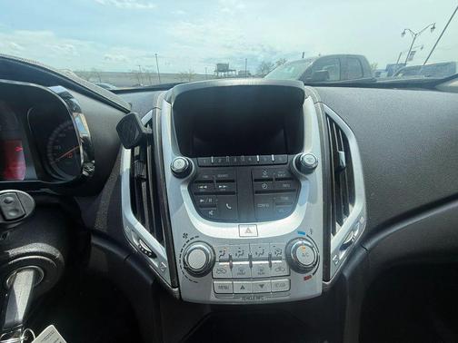 White 2017 GMC Terrain SLE-1