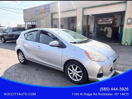 Silver 2013 Toyota Prius c Three