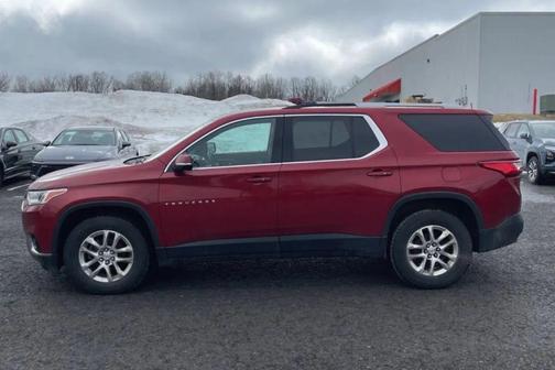 2018 Chevrolet Traverse LT Cloth