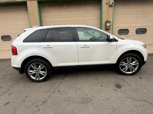 White 2014 Ford Edge SEL