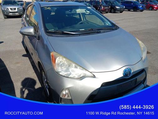 2013 Toyota Prius c Three