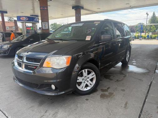 Gray 2012 Dodge Grand Caravan Crew