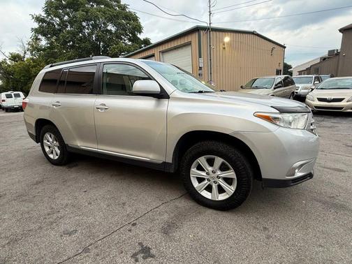 2013 Toyota Highlander SE
