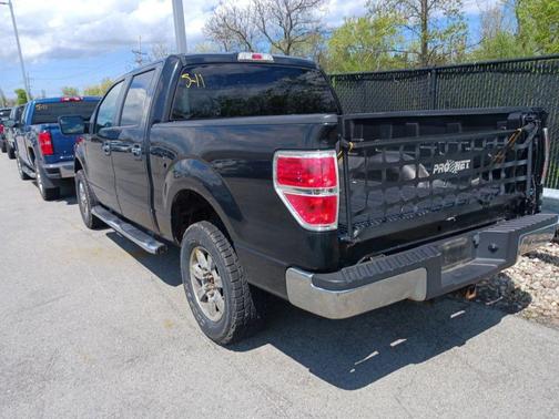 Black 2011 Ford F-150 XLT
