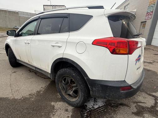 2013 Toyota RAV4 LE