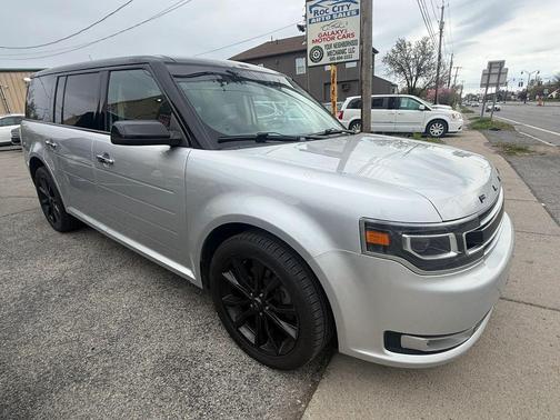 Silver 2017 Ford Flex Limited