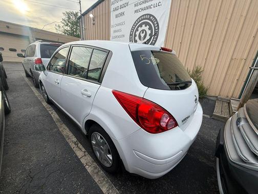 White 2011 Nissan Versa 1.8 S