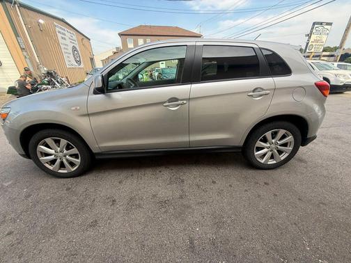 Silver 2015 Mitsubishi Outlander Sport ES