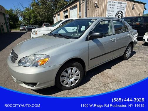 Gold 2003 Toyota Corolla LE