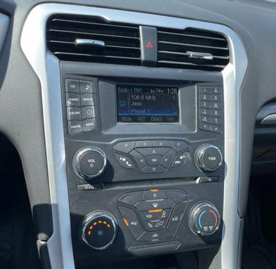 Burgundy 2013 Ford Fusion SE